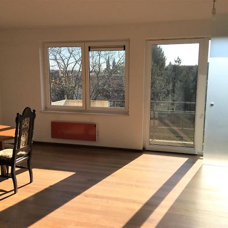Jolie Studio Avec Vue Sur L'Atomium Appartement Brussel Buitenkant foto
